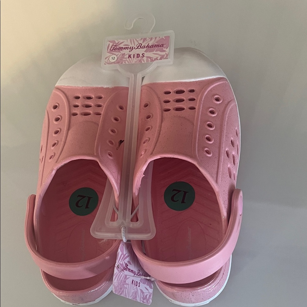 Tommy Bahama Kids Pink and White Sandals
#3